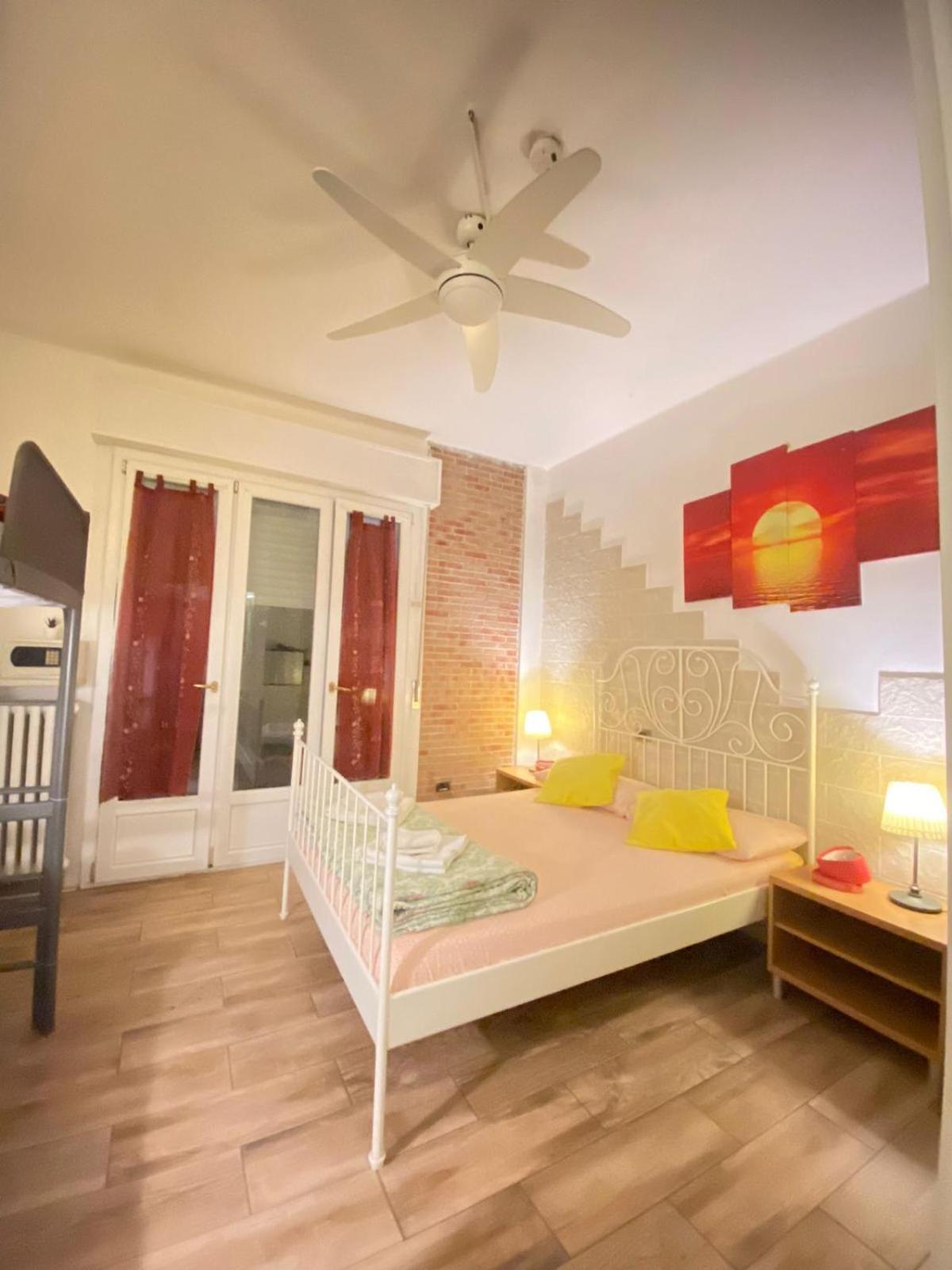 Europe Station Rooms 파르마 외부 사진