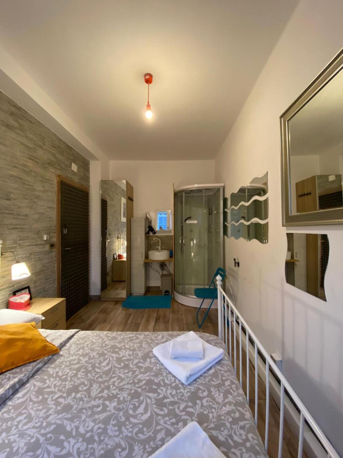 Europe Station Rooms 파르마 외부 사진